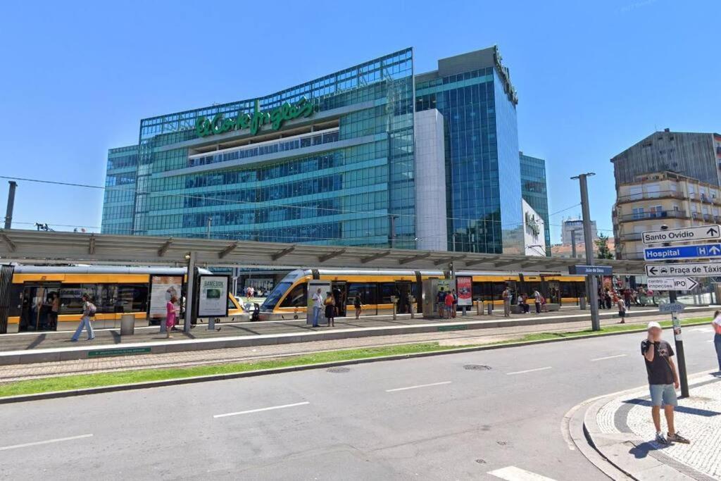 Ao Lado Da Estacao Do Metro! Apartamento Vila Nova de Gaia Exterior foto