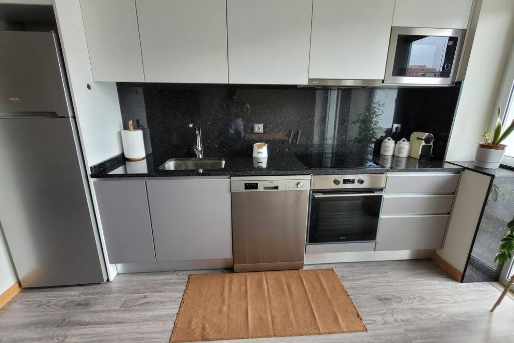 Ao Lado Da Estacao Do Metro! Apartamento Vila Nova de Gaia Exterior foto